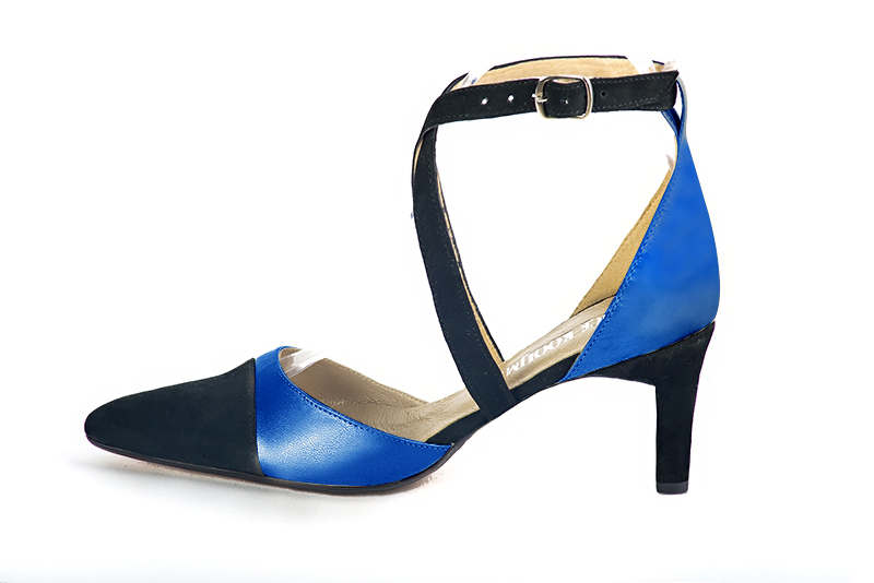 Matt black and electric blue women's open side shoes, with crossed straps. Tapered toe. Medium comma heels. Profile view - Florence KOOIJMAN